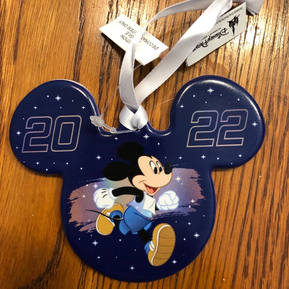 2022 WDW Marathon Ornament